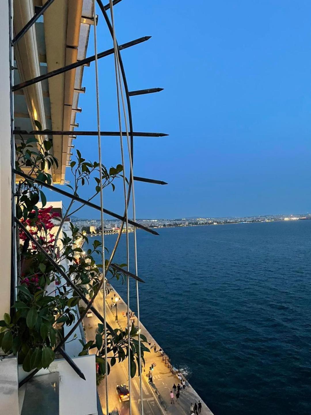 Zeusbnb Penthouse Sea View * Салоники